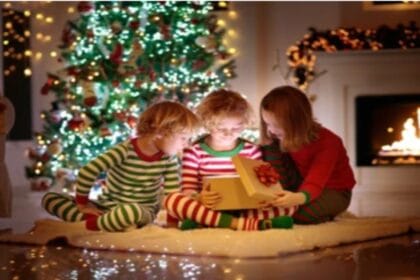 kids celebrating christmas